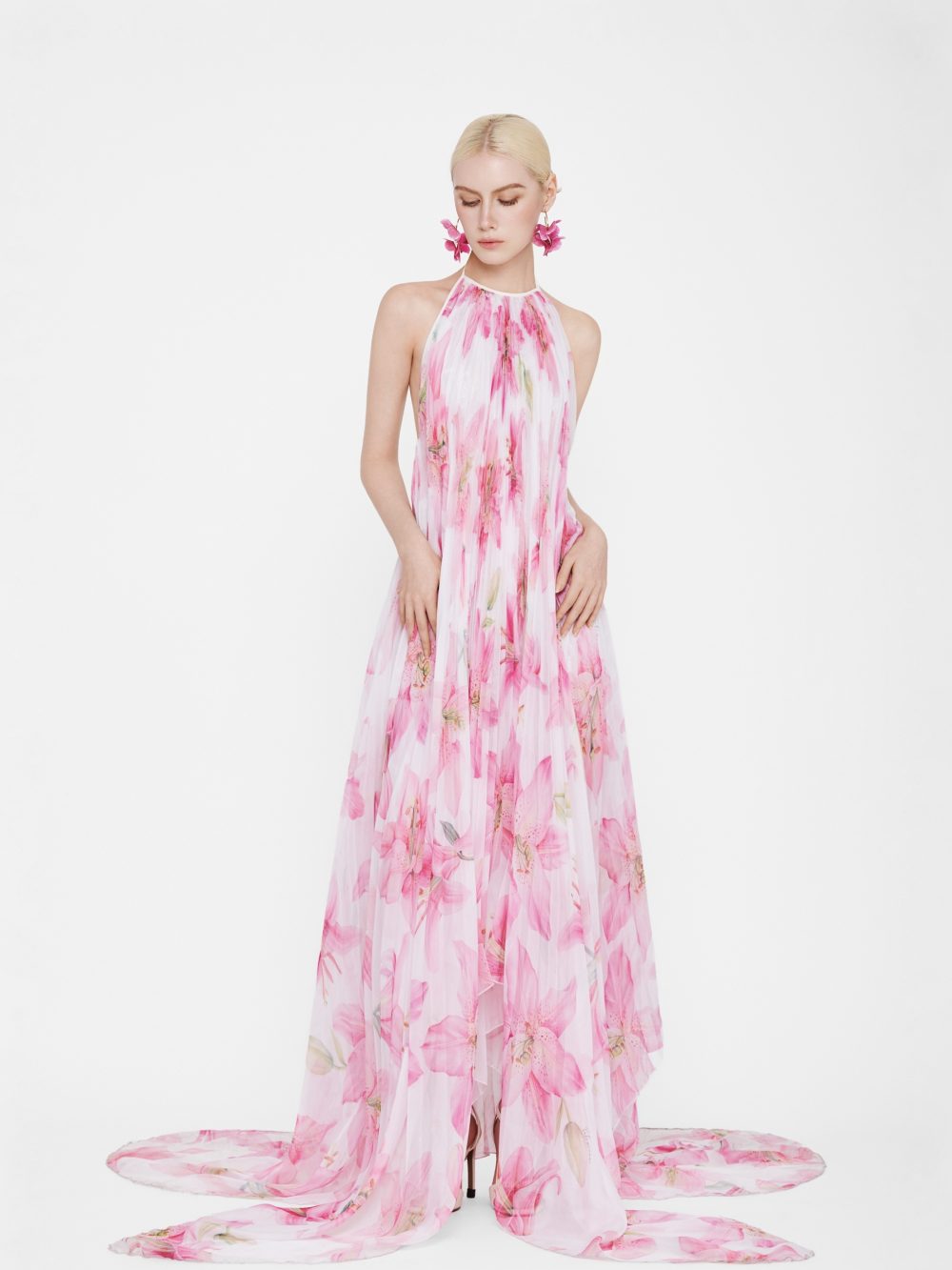 Halter Nack Pleated Maxi Dress